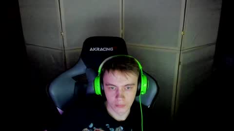 Snapshot of aron_neall chatting on January 15, 2025, 5:37 pm biggest penis online show from January 15, 2025, 5:37 pm