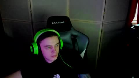 Snapshot of aron_neall chatting on January 31, 2025, 12:18 pm biggest penis online show from January 31, 2025, 12:18 pm