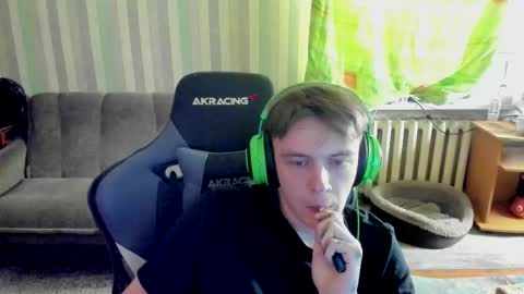 Snapshot of aron_neall chatting on October 7, 2025, 8:33 am biggest penis online show from October 7, 2025, 8:33 am