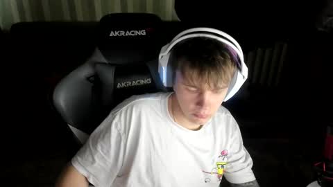 Snapshot of aron_neall chatting on February 12, 2026, 8:53 am biggest penis online show from February 12, 2026, 8:53 am