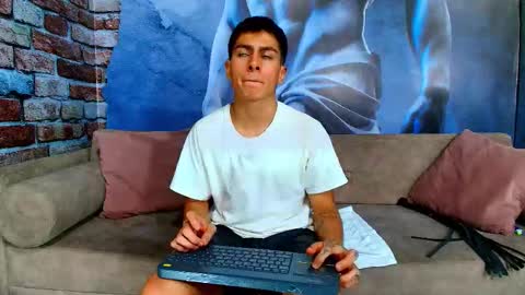 aron_pulse online show from March 7, 2026, 7:33 pm