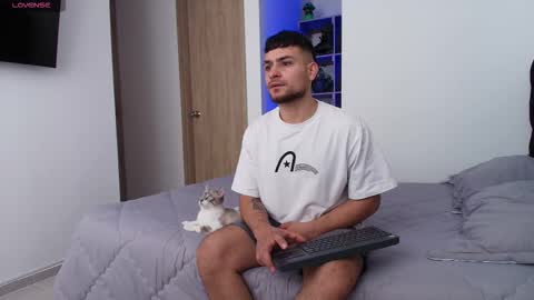 Aron Santoro online show from March 9, 2026, 3:05 pm