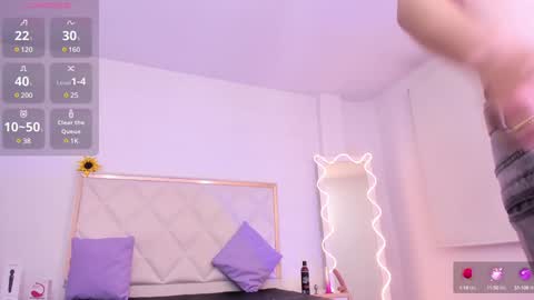 Snapshot of aron_tay chatting on December 23, 2024, 3:29 am your aron online show from December 23, 2024, 3:29 am