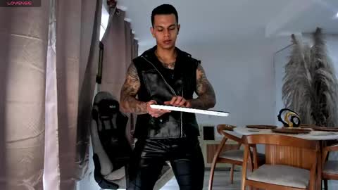 DarkMaster online show from April 16, 2026, 10:01 pm