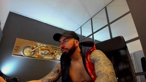 AronGrant online show from January 7, 2025, 9:07 am