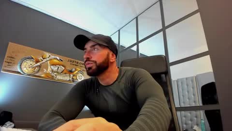 AronGrant online show from March 10, 2025, 11:42 am