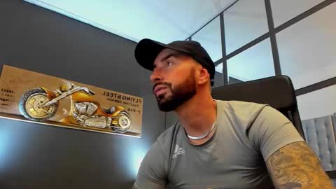 AronGrant online show from October 24, 2025, 9:17 am