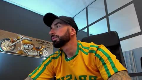 AronGrant online show from November 12, 2025, 12:16 pm