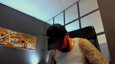 AronGrant online show from December 4, 2025, 10:57 am