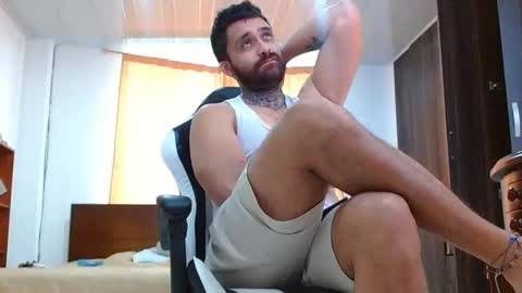 aronmiller online show from January 19, 2025, 12:17 pm