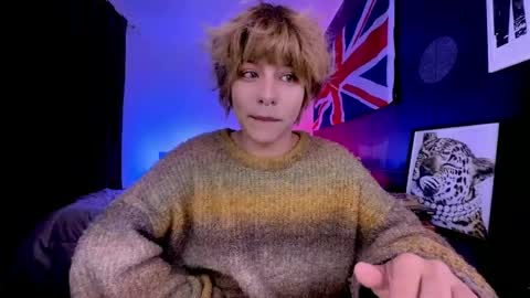 Aaron  online show from June 10, 2026, 5:07 am