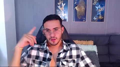 Adrian online show from September 23, 2025, 7:50 pm