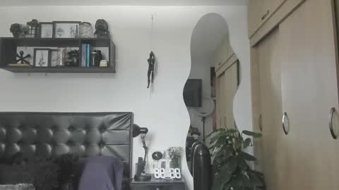 Snapshot of aronwilliams69 chatting on October 7, 2025, 4:48 pm ARON  Independent model  online show from October 7, 2025, 4:48 pm