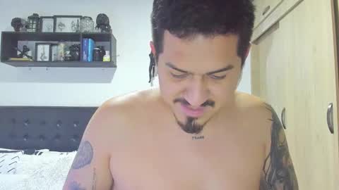 Snapshot of aronwilliams69 chatting on October 28, 2025, 1:42 am ARON  Independent model  online show from October 28, 2025, 1:42 am