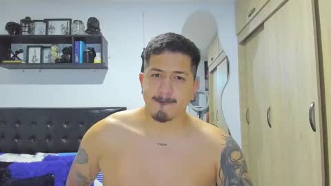 Snapshot of aronwilliams69 chatting on November 16, 2025, 7:25 am ARON Independent model online show from November 16, 2025, 7:25 am