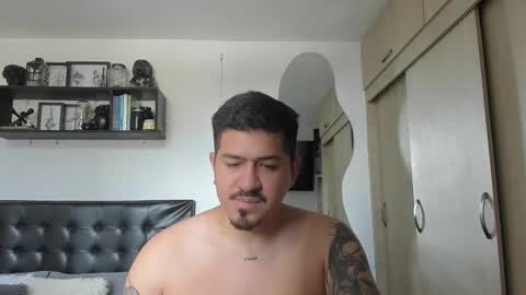 Snapshot of aronwilliams69 chatting on January 7, 2026, 8:22 pm ARON Independent model online show from January 7, 2026, 8:22 pm