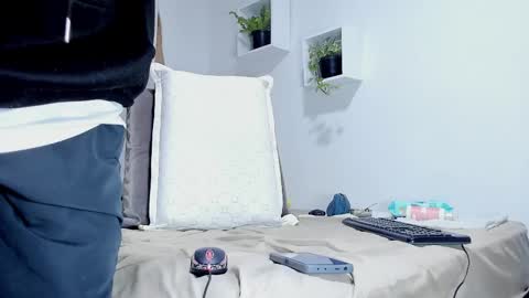 Snapshot of aronxx_ chatting on March 2, 2025, 10:56 am BLACK FRIDAY 55 OFF ON MY ONLYFANS.  online show from March 2, 2025, 10:56 am