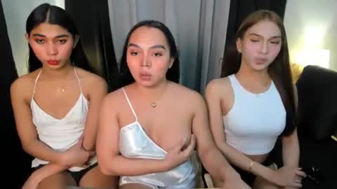 Snapshot of arra_mina chatting on November 12, 2025, 10:26 am arra_mina online show from November 12, 2025, 10:26 am