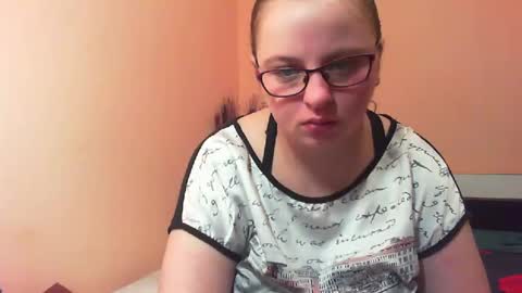 Snapshot of arriana98 chatting on February 22, 2025, 2:50 am Arriana online show from February 22, 2025, 2:50 am