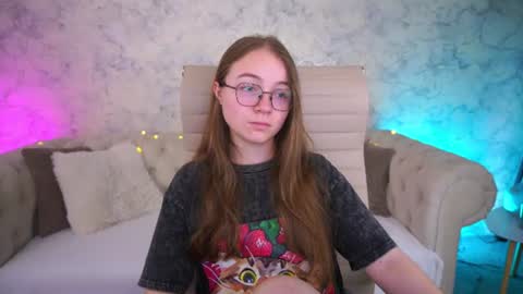 arrinawair online show from June 12, 2026, 7:40 am
