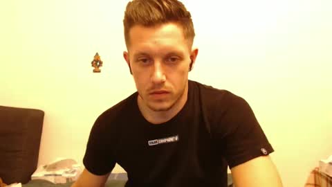 arromwilliam90 online show from January 17, 2025, 5:53 am