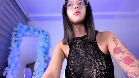 Snapshot of artbelia chatting on February 23, 2025, 5:12 am Lia Rose online show from February 23, 2025, 5:12 am