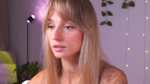 Snapshot of artease chatting on October 4, 2025, 7:50 am Arti Next Streams - online show from October 4, 2025, 7:50 am