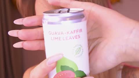 Snapshot of artease chatting on December 19, 2025, 1:18 pm Arti Next Streams - online show from December 19, 2025, 1:18 pm