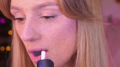 Snapshot of artease chatting on December 20, 2025, 1:07 pm Arti Next Streams - online show from December 20, 2025, 1:07 pm