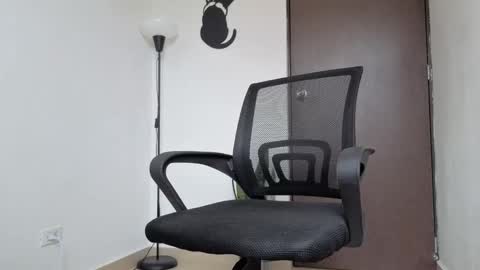   online show from February 21, 2026, 2:18 pm