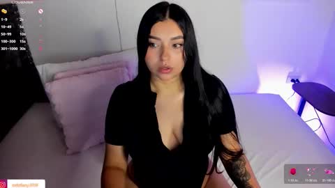 ESTEFANY online show from November 4, 2025, 3:49 am