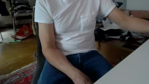 artesian99 online show from April 13, 2026, 2:11 pm