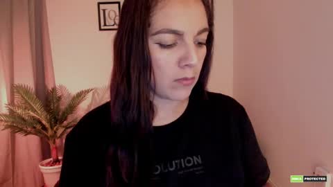 Snapshot of artmist_ chatting on September 23, 2025, 6:44 pm Eli online show from September 23, 2025, 6:44 pm