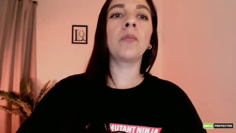 Snapshot of artmist_ chatting on October 19, 2025, 1:23 pm Eli online show from October 19, 2025, 1:23 pm