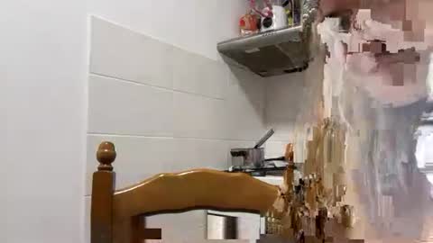 MIA online show from September 8, 2025, 8:19 pm