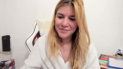 MIA online show from September 15, 2025, 4:23 am