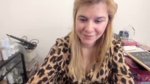 MIA online show from February 11, 2026, 10:15 pm