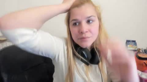 MIA online show from February 28, 2026, 10:55 pm