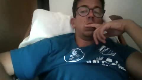 arturpaulval online show from October 20, 2025, 3:01 pm