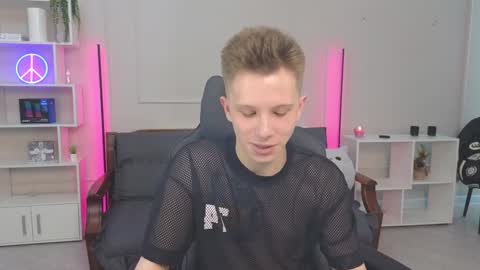 Archie online show from January 19, 2025, 4:44 am