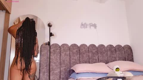 aryascollins online show from February 17, 2026, 1:57 am