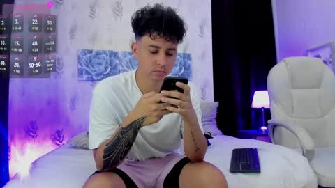 Snapshot of arzt_andy chatting on January 19, 2025, 10:49 pm andy online show from January 19, 2025, 10:49 pm