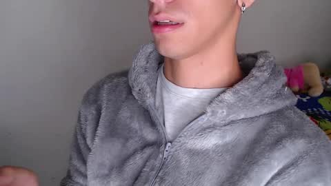 Snapshot of ash_v1 chatting on February 11, 2025, 3:40 pm Ash online show from February 11, 2025, 3:40 pm