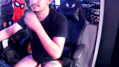 Ash Cross online show from December 4, 2025, 5:28 am