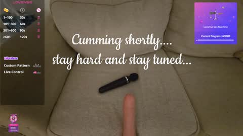 Snapshot of ashelynngrey1986 chatting on December 6, 2024, 1:40 am Ashelynn Grey online show from December 6, 2024, 1:40 am