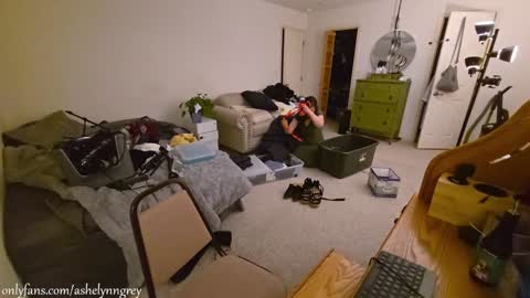 Snapshot of ashelynngrey1986 chatting on January 30, 2025, 8:43 am Ashelynn Grey online show from January 30, 2025, 8:43 am