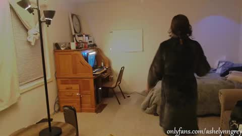 Snapshot of ashelynngrey1986 chatting on February 15, 2025, 8:54 am Ashelynn Grey online show from February 15, 2025, 8:54 am