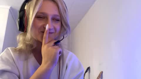 July online show from December 4, 2025, 7:39 am