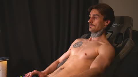 Jerk Machine online show from June 3, 2026, 2:33 pm