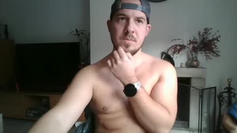 Snapshot of ashiat chatting on January 7, 2025, 10:32 am ashiat online show from January 7, 2025, 10:32 am